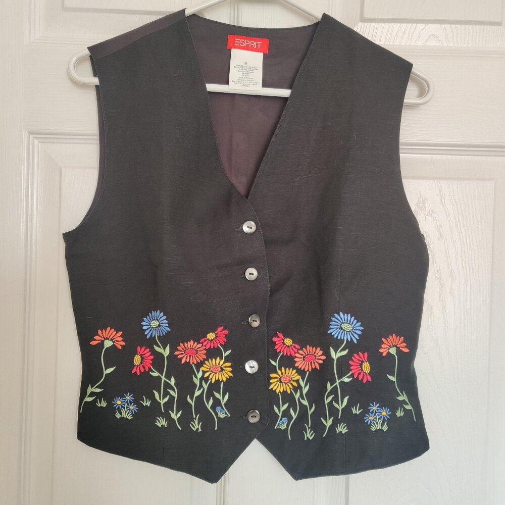 Esprit embroidered linen/rayon vest with full lining.